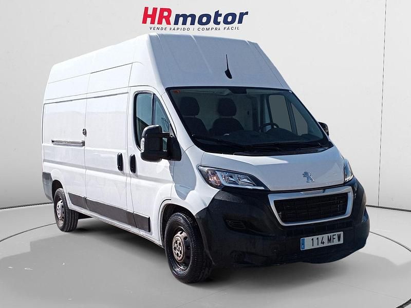 Blanco Usado 2023 Peugeot Boxer Van | 23.390 € - Imagen 1/4