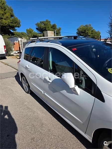 Usado Peugeot 308 SW 110 CV (80 kW) 2010 Blanco Familiar
