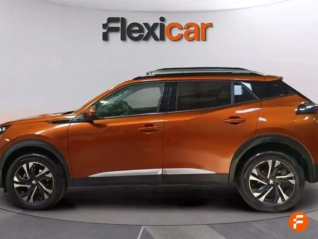 Usado Peugeot 2008 Allure 131 HP (96 kW) 2020 Laranja SUV