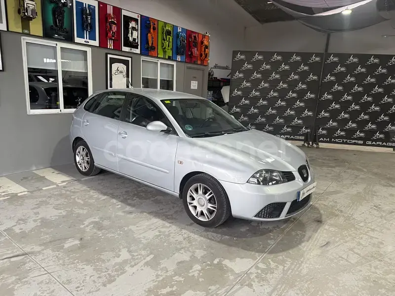 Usado Seat Ibiza 70 CV (51 kW) 2007 Gris / plata Utilitario