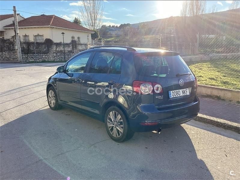 Usado VW Golf Plus Cross Advance 105 CV (77 kW) 2013 Azul Monovolumen