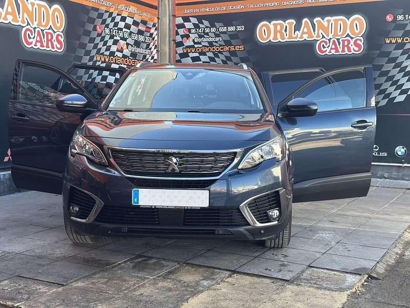 Usado Peugeot 5008 Style 120 CV (88 kW) 2017 Azul Monovolumen