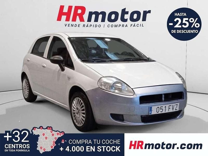 Usado Fiat Punto Dynamic 70 CV (51 kW) 2007 Blanco Utilitario
