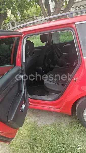 Usado VW Passat Advance 140 CV (102 kW) 2011 Rojo Familiar