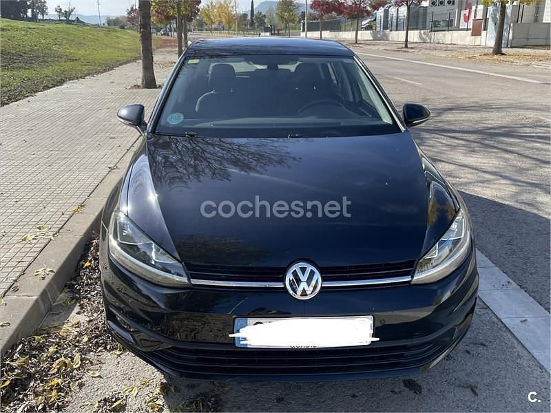 Usado VW Golf VII 115 CV (84 kW) 2020 Negro Berlina