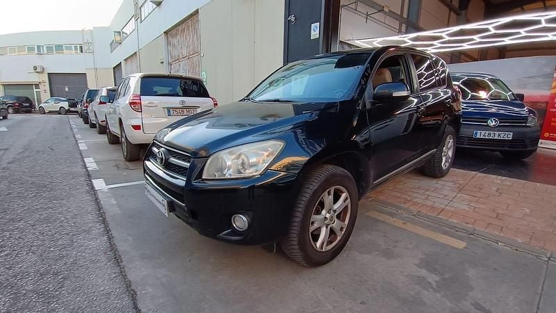 Usado Toyota RAV4 Executive 150 CV (110 kW) 2010 Negro SUV