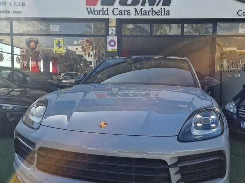 Usado Porsche Cayenne 440 CV (323 kW) 2020 Gris / plata SUV