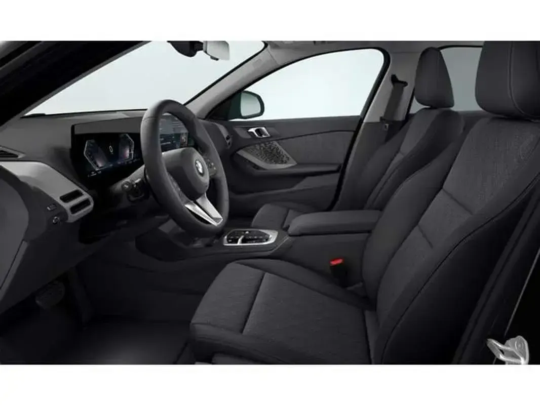 Usado BMW 120 Comfort Edition 163 CV (119 kW) 2025 Negro Utilitario