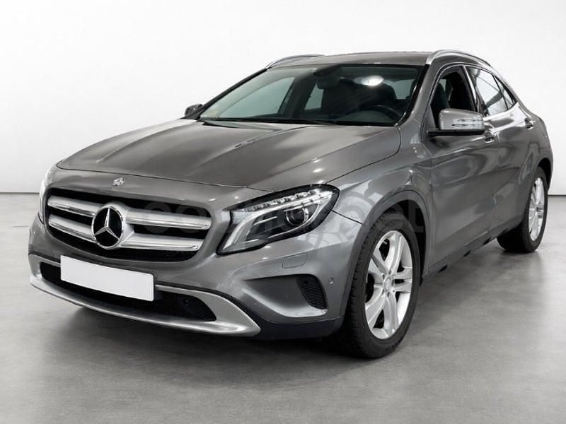 Usado Mercedes GLA220 Urban 170 CV (125 kW) 2015 Gris / plata SUV