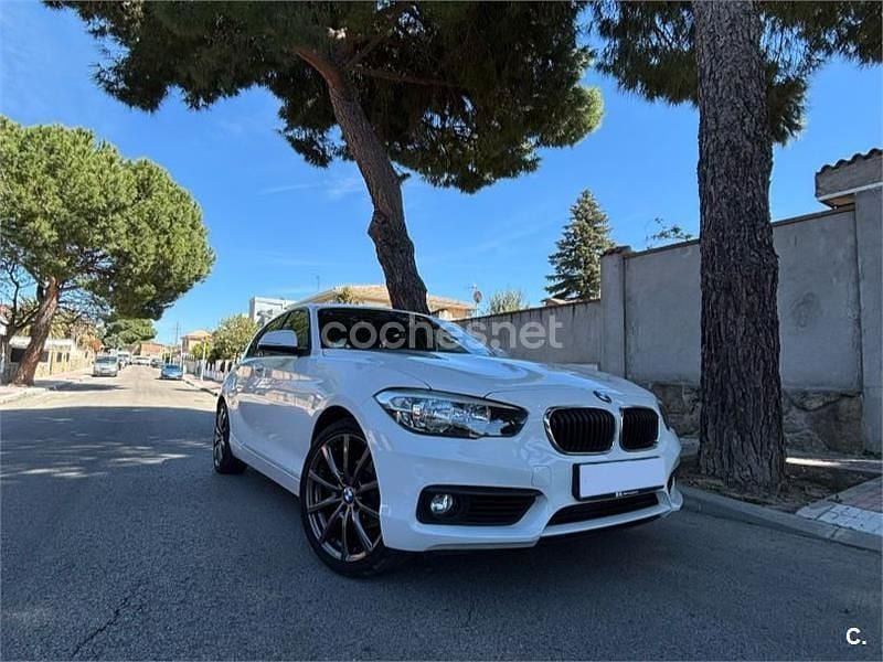 Usado BMW 118 136 CV (100 kW) 2018 Blanco Utilitario