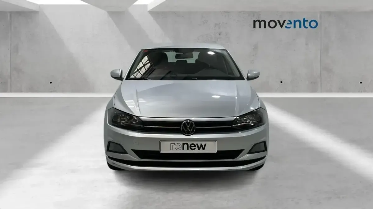 Usado VW Polo Advance 80 CV (58 kW) 2021 Gris Utilitario