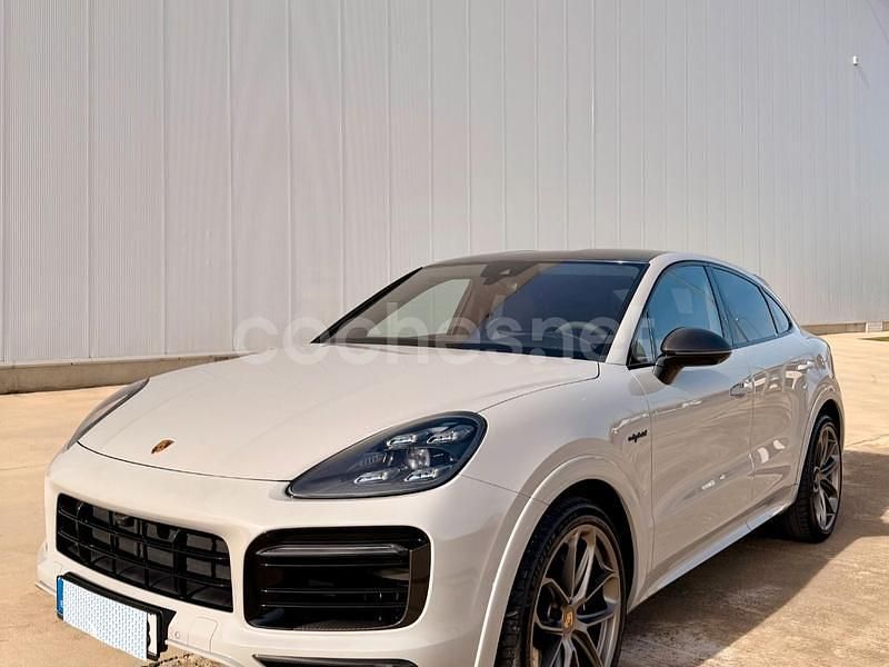 Usado Porsche Cayenne 462 CV (339 kW) 2021 Gris / plata SUV