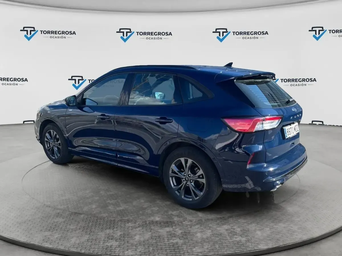 Usado Ford Kuga ST-Line 190 CV (139 kW) 2023 Azul SUV