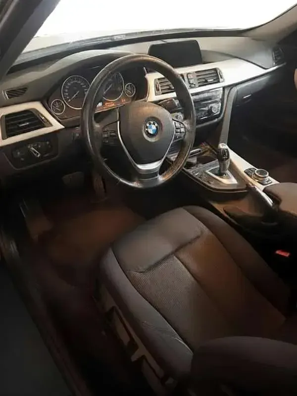 Usado BMW 320 Gran Turismo 190 CV (139 kW) 2018 Negro Berlina