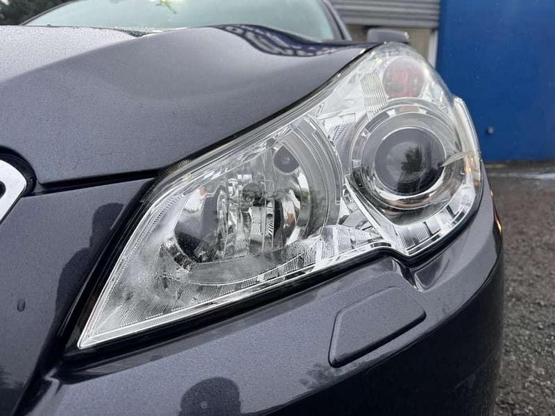 Usado Subaru Legacy 150 CV (110 kW) 2010 Gris Familiar