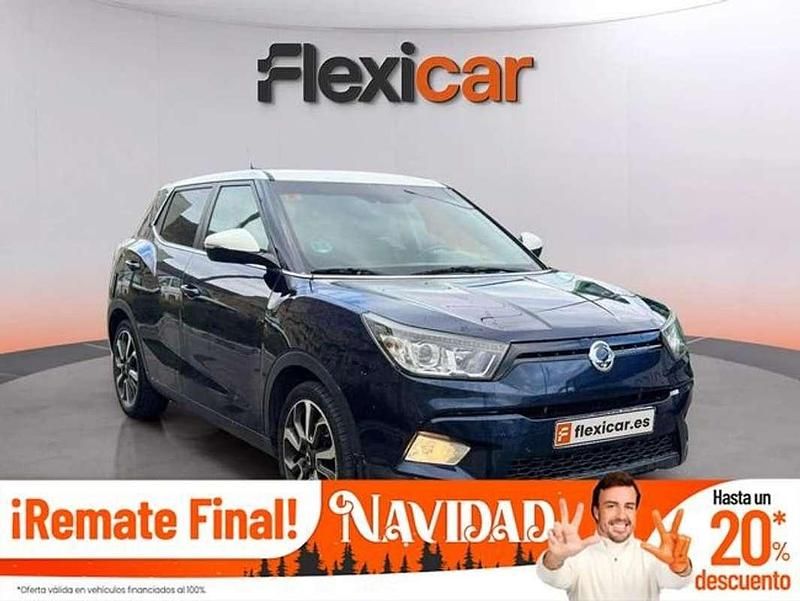 Azul Usado 2016 Ssangyong (KGM) Tivoli Limited SUV | 9490 € (Precio justo) - Imagen 1/4
