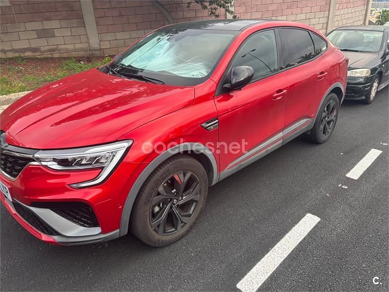 Usado Renault Arkana RS Line 145 CV (106 kW) 2022 Rojo SUV