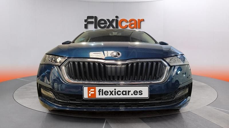Usado Skoda Octavia Ambition 116 CV (85 kW) 2022 Azul Familiar