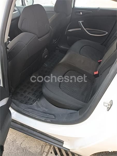Usado Citroën C5 Seduction 140 CV (102 kW) 2011 Blanco Berlina