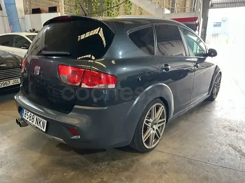 Usado Seat Altea 200 CV (147 kW) 2008 Gris / plata Monovolumen