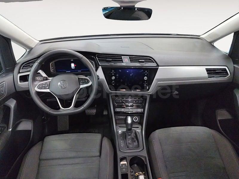 Usado VW Touran 150 CV (110 kW) 2025 Gris / plata Monovolumen