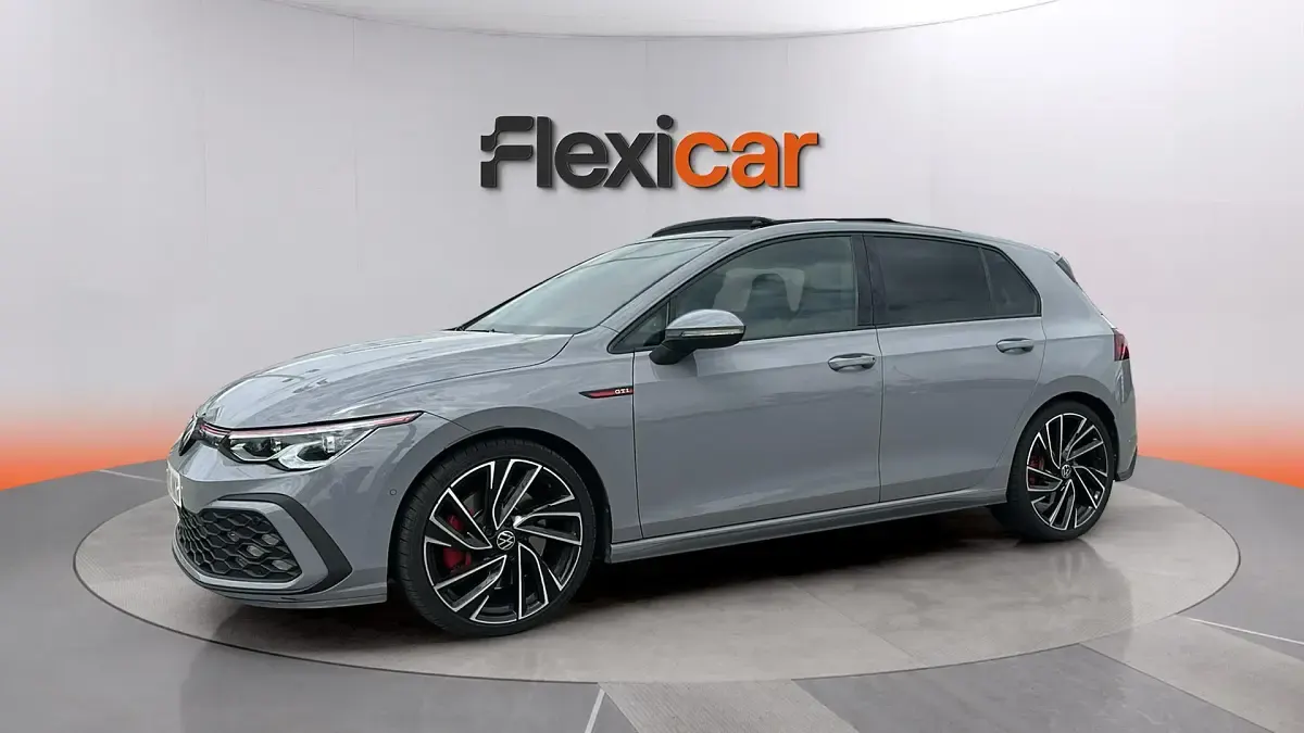 Usado VW Golf VIII GTI 245 CV (180 kW) 2023 Gris Berlina