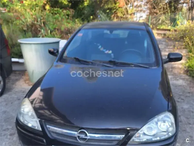 Usado Opel Corsa Essentia 70 CV (51 kW) 2005 Negro Utilitario