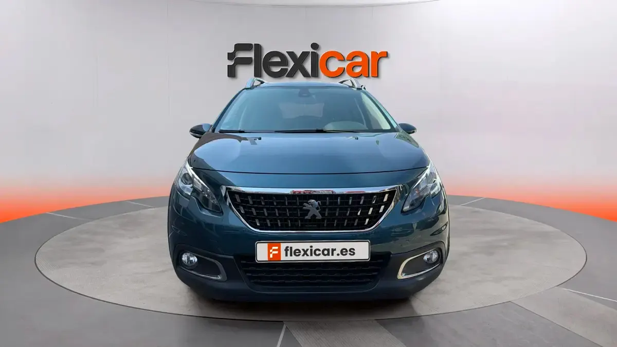 Usado Peugeot 2008 Allure 131 CV (96 kW) 2019 Azul SUV