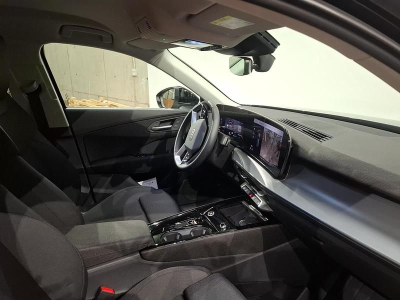 Usado Audi Q3 204 CV (150 kW) 2025 Negro mito metalizado SUV