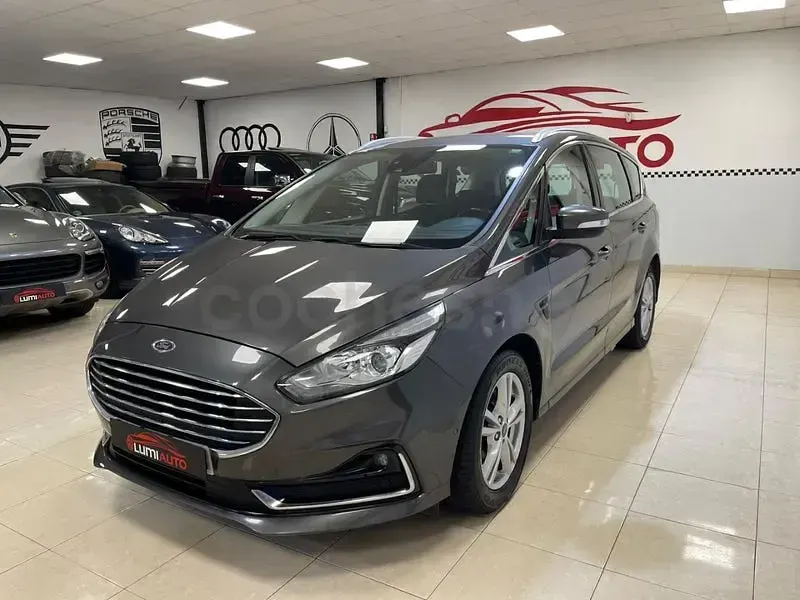 Usado Ford S-MAX Titanium 150 CV (110 kW) 2021 Gris / plata Monovolumen