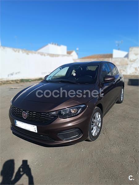 Marrón Usado 2019 Fiat Tipo Lounge Berlina | 9000 € (Super precio) - Imagen 1/4