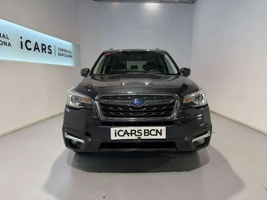 Usado Subaru Forester 148 CV (108 kW) 2017 Gris SUV