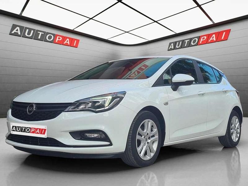 Blanco Usado 2017 Opel Astra Business Utilitario | 8600 € (Precio justo) - Imagen 1/4