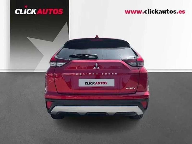 Usado Mitsubishi Eclipse Cross 188 CV (138 kW) 2023 Rojo SUV