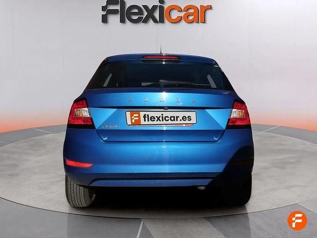 Usado Skoda Fabia Ambition 95 CV (69 kW) 2020 Azul Berlina