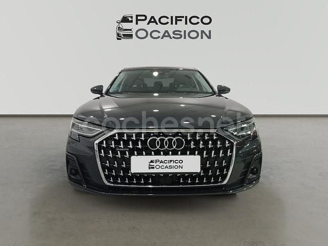 Usado Audi A8 Ambiente 286 CV (210 kW) 2022 Gris / plata Berlina