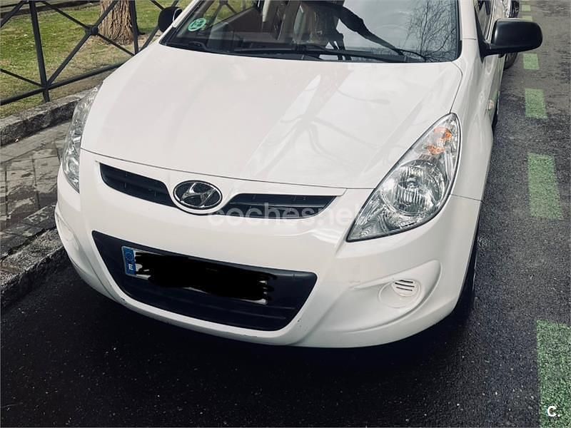 Blanco Usado 2012 Hyundai i20 Classic Berlina | 3600 € (Precio justo) - Imagen 1/4