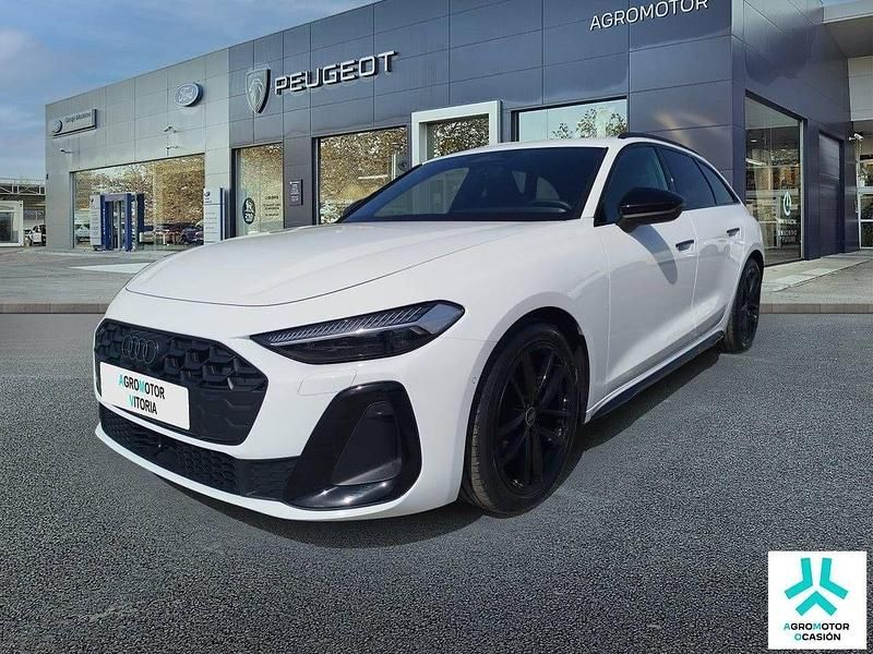 Usado Audi A5 204 CV (150 kW) 2024 Blanco Familiar