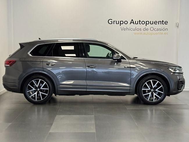 Usado VW Touareg Elegance 286 CV (210 kW) 2022 Gris SUV