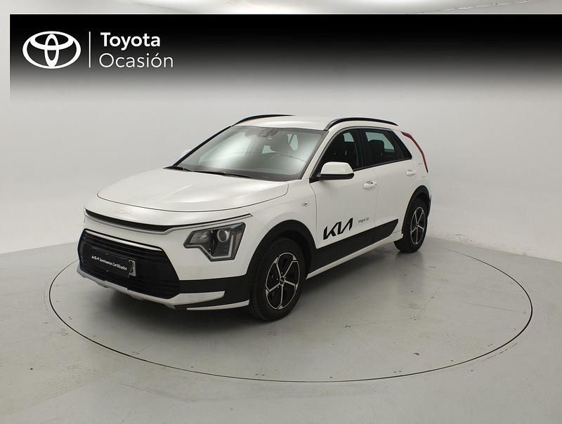 Blanco Usado 2025 Kia Niro SUV | 28.200 € (Un poco caro) - Imagen 1/4