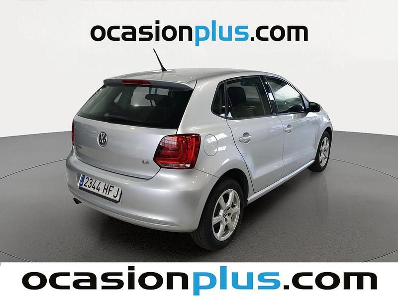 Usado VW Polo Advance 86 CV (63 kW) 2011 Gris Utilitario