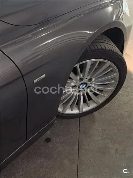 Usado BMW 328 Luxury Line 245 CV (180 kW) 2012 Gris / plata Berlina
