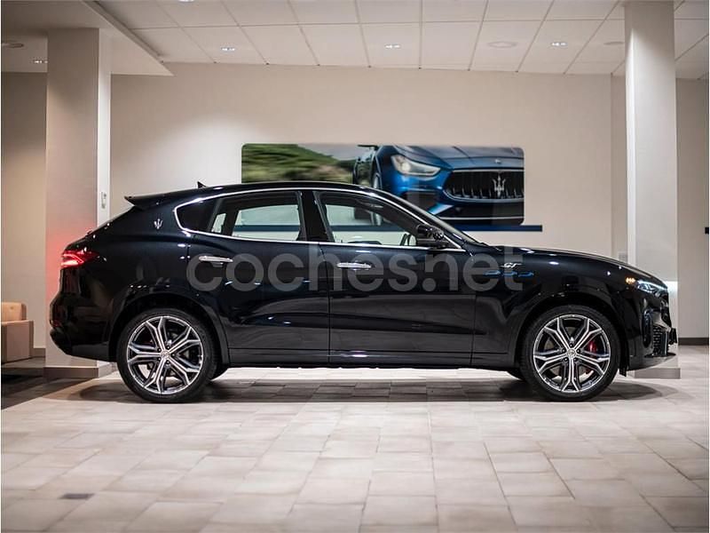 Usado Maserati Levante GT 330 CV (242 kW) 2023 Negro SUV