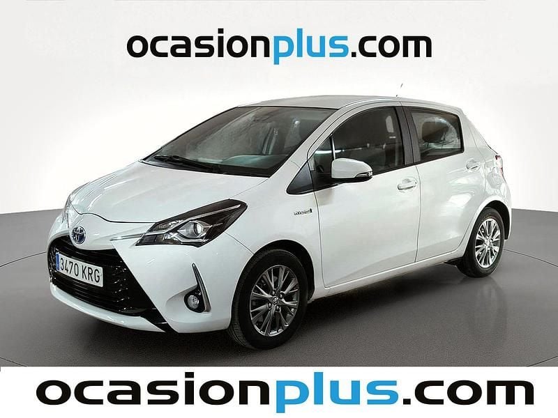 Usado Toyota Yaris Hybrid Active 100 CV (73 kW) 2018 Blanco Utilitario