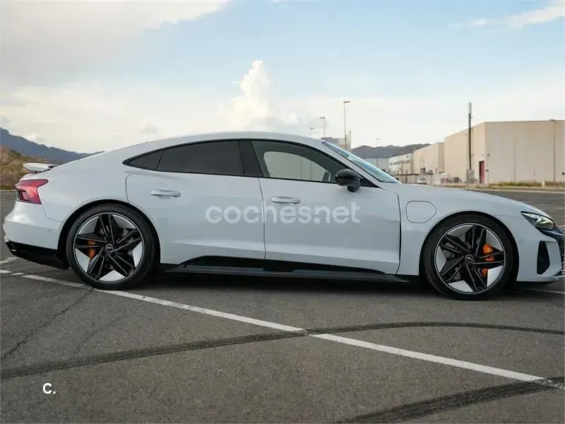 Usado Audi e-tron GT quattro 430 kW (585 CV) 2022 Eléctrico Berlina