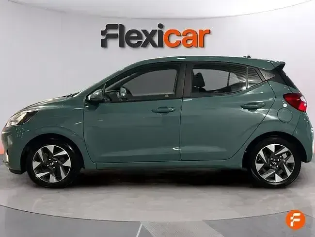 Usado Hyundai i10 67 CV (49 kW) 2023 Verde Utilitario