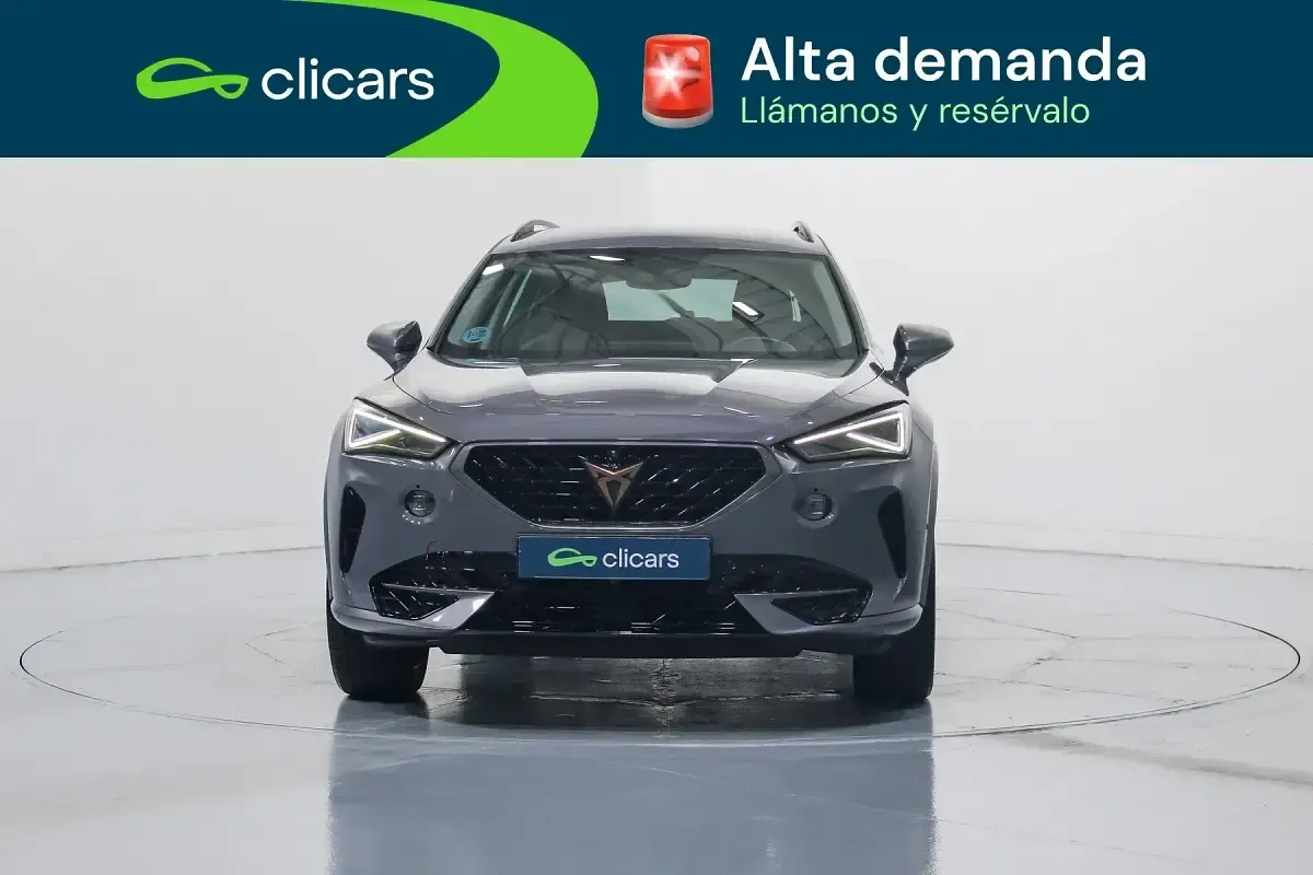 Usado Cupra Formentor 150 CV (110 kW) 2023 Gris / plata SUV