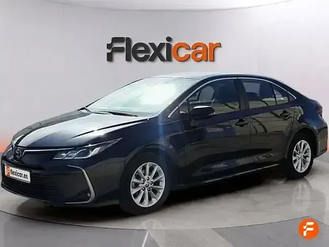 Usado Toyota Corolla Active 125 CV (91 kW) 2023 Negro Berlina