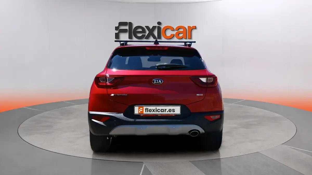 Usado Kia Stonic 101 CV (74 kW) 2020 Rojo SUV