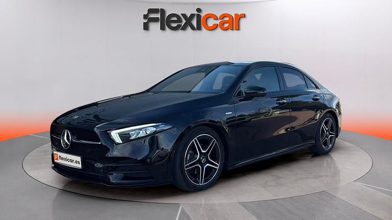 Usado Mercedes A200 150 CV (110 kW) 2021 Negro Berlina
